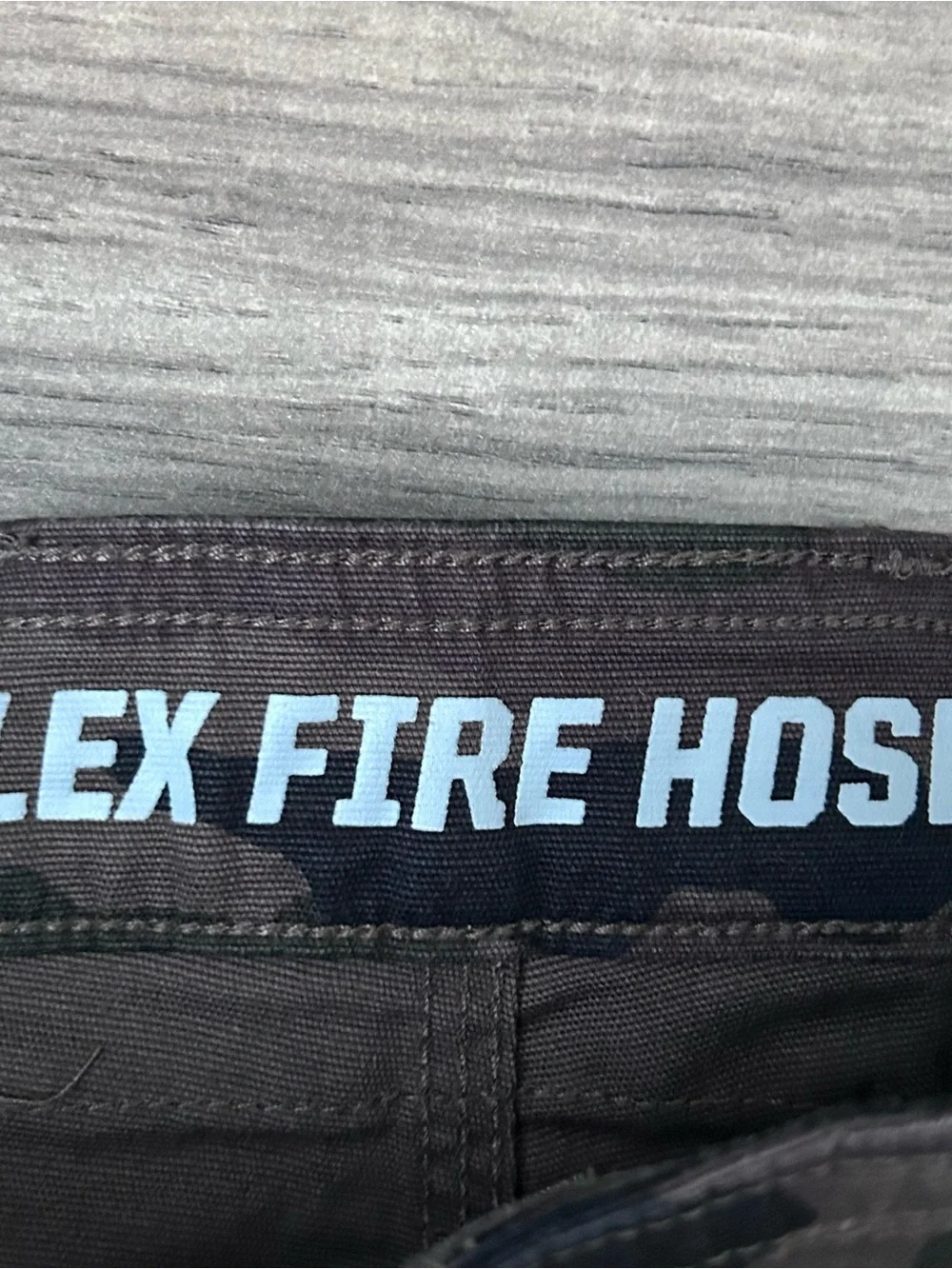 Duluth Trading Flex Fire Hose Cargo Pants Mens 36 X 32 Camo Relaxed Fit Workwear - Picture 3 of 9